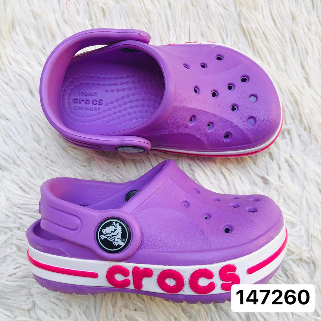 147260 Crocs