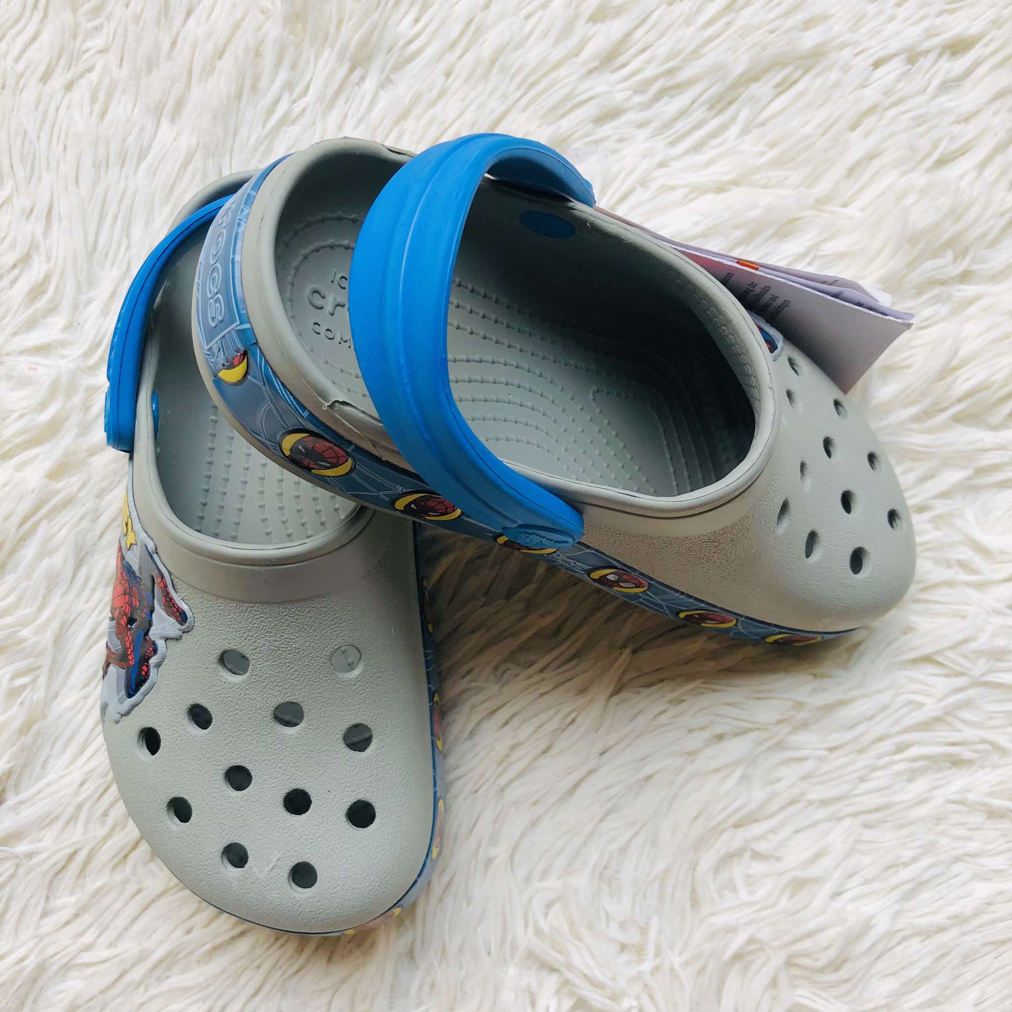 159042 Crocs