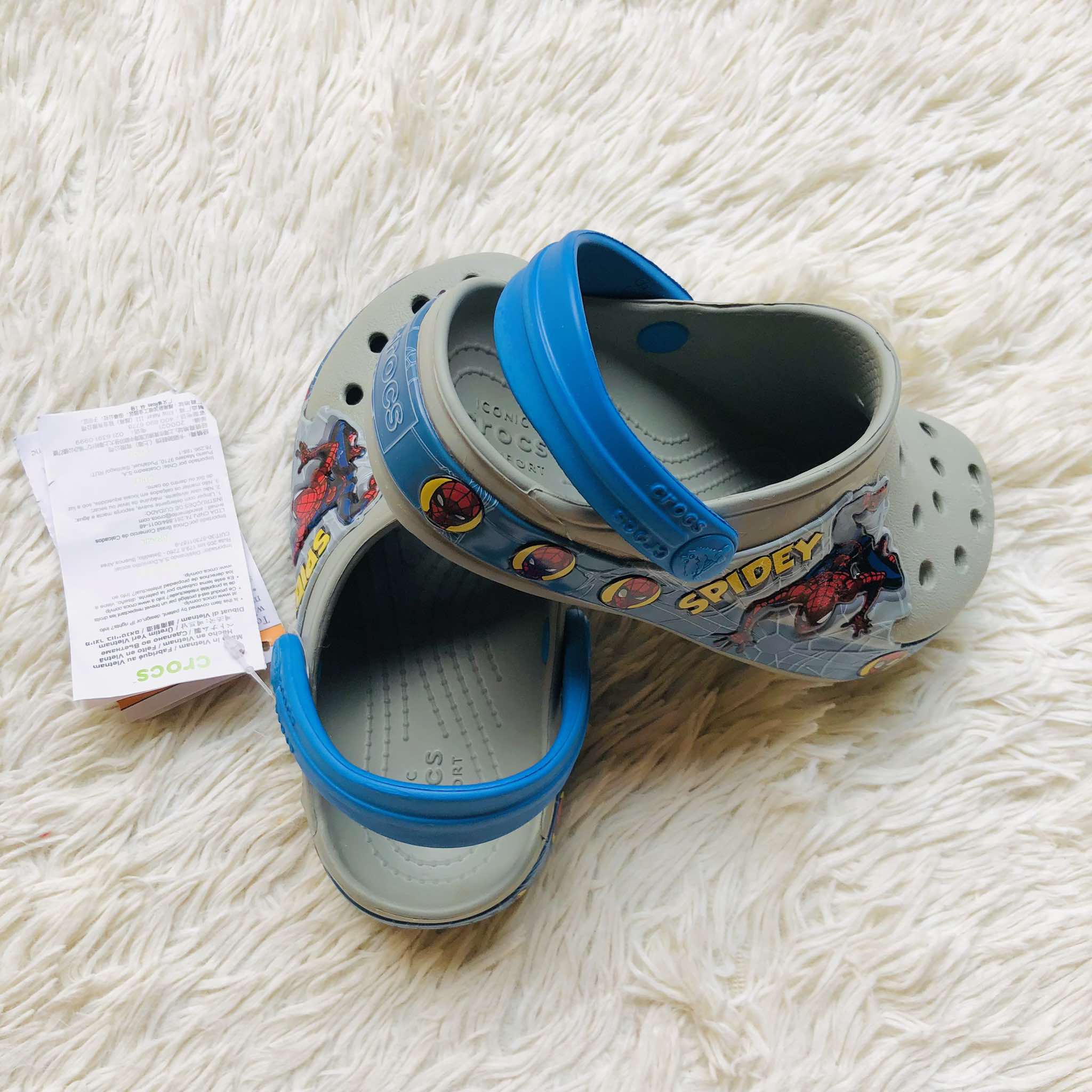 159042 Crocs