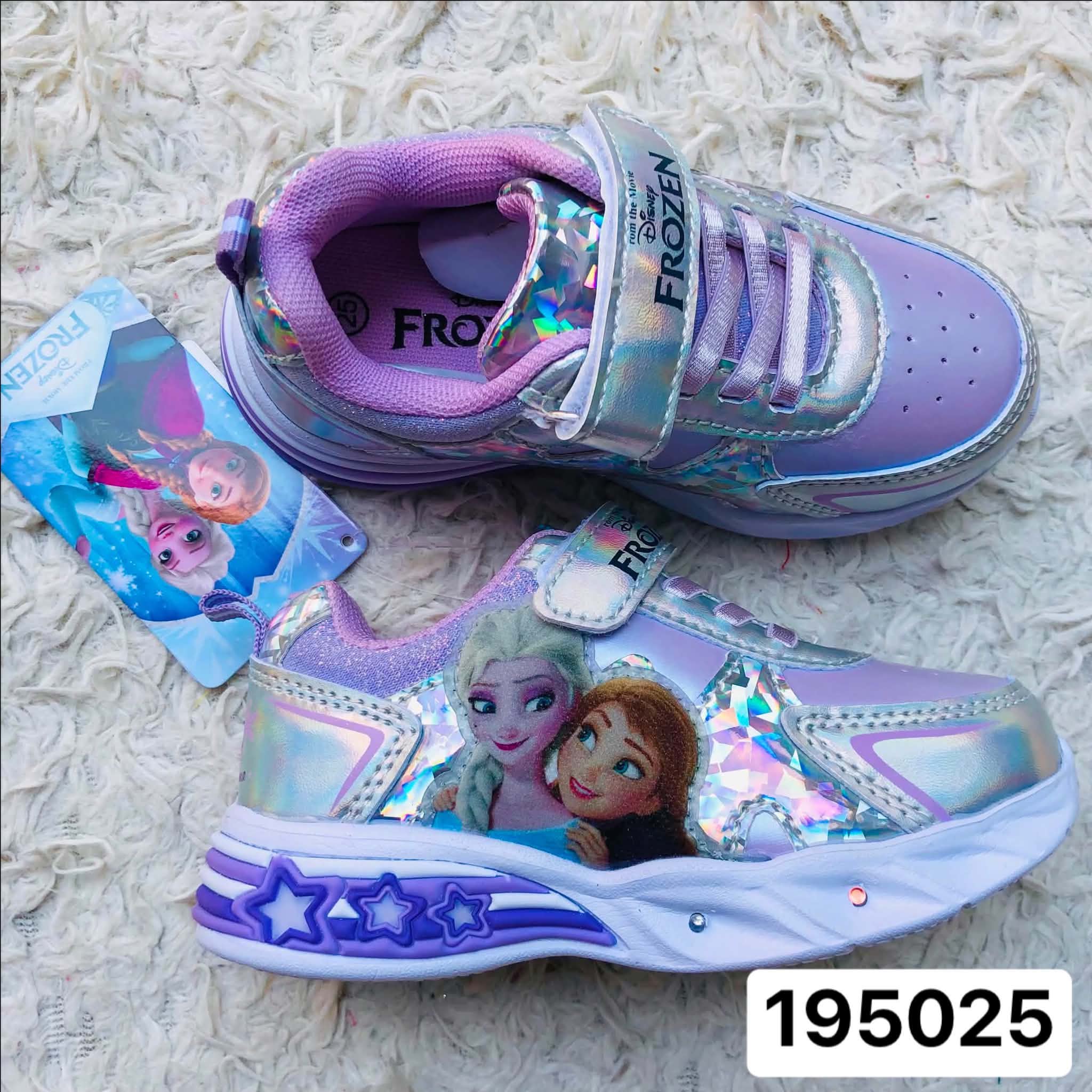 195025 Disney – Samantha's Closet PH